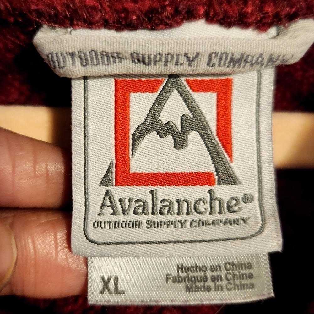 Avalanche | Women's Maroon Striped Hoodie Sweatshirt w/ Zipper Pockets (Size XL) - Picture 2 of 13